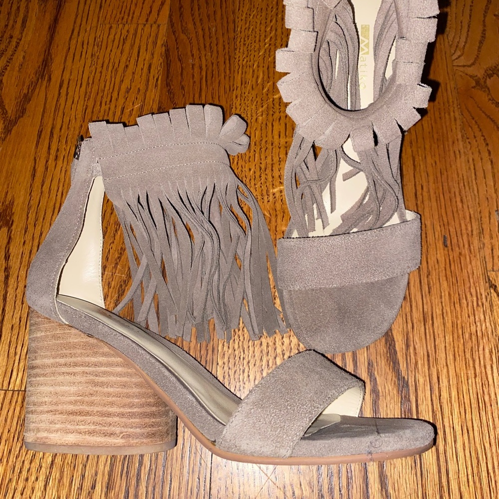 Shingle heels